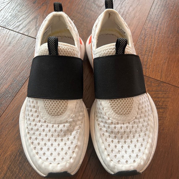 Sorel Other - Sorel Women's Kinetic Impact Strap Sneakers Black/White Shoes Size 6